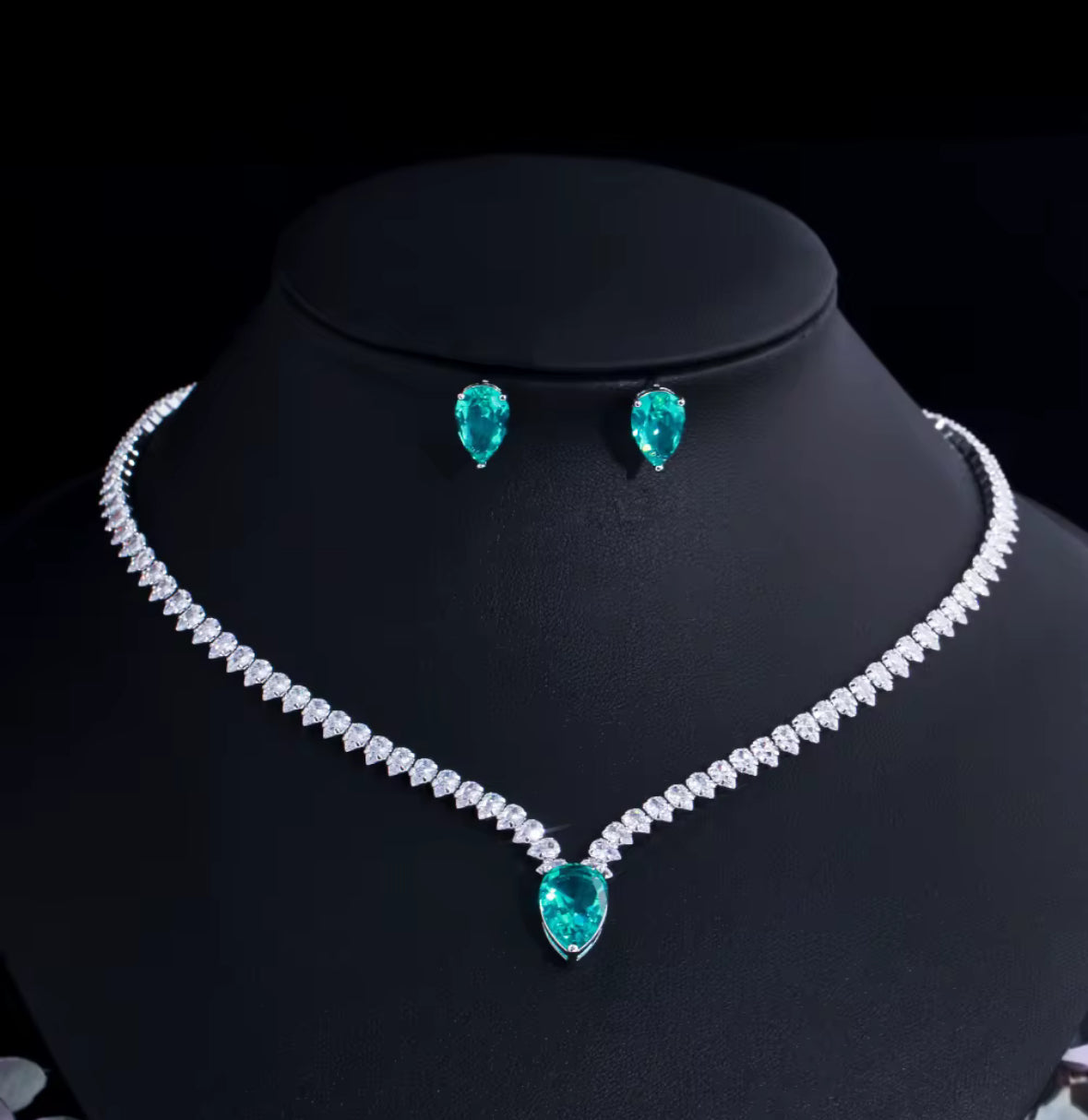 Emerald Inspiration jewelry Set